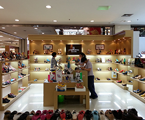 ˿�Ϸ���ŮЬ